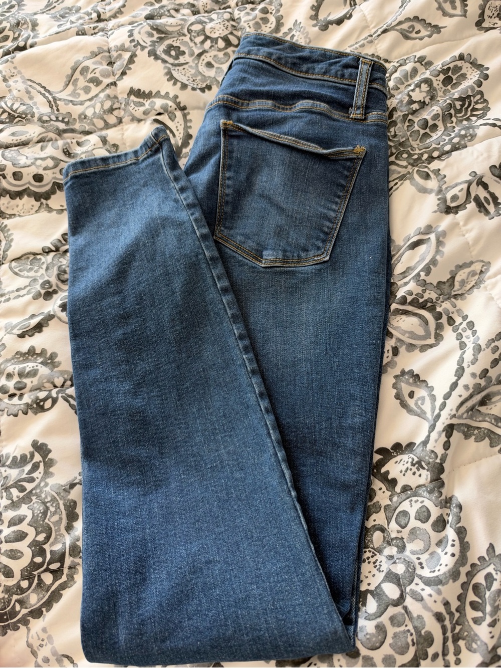 Universal Thread Women's Blue Denim skinny Jeans size 8/29r